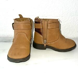 COPY - Toddler/baby size 6 brown fall booties